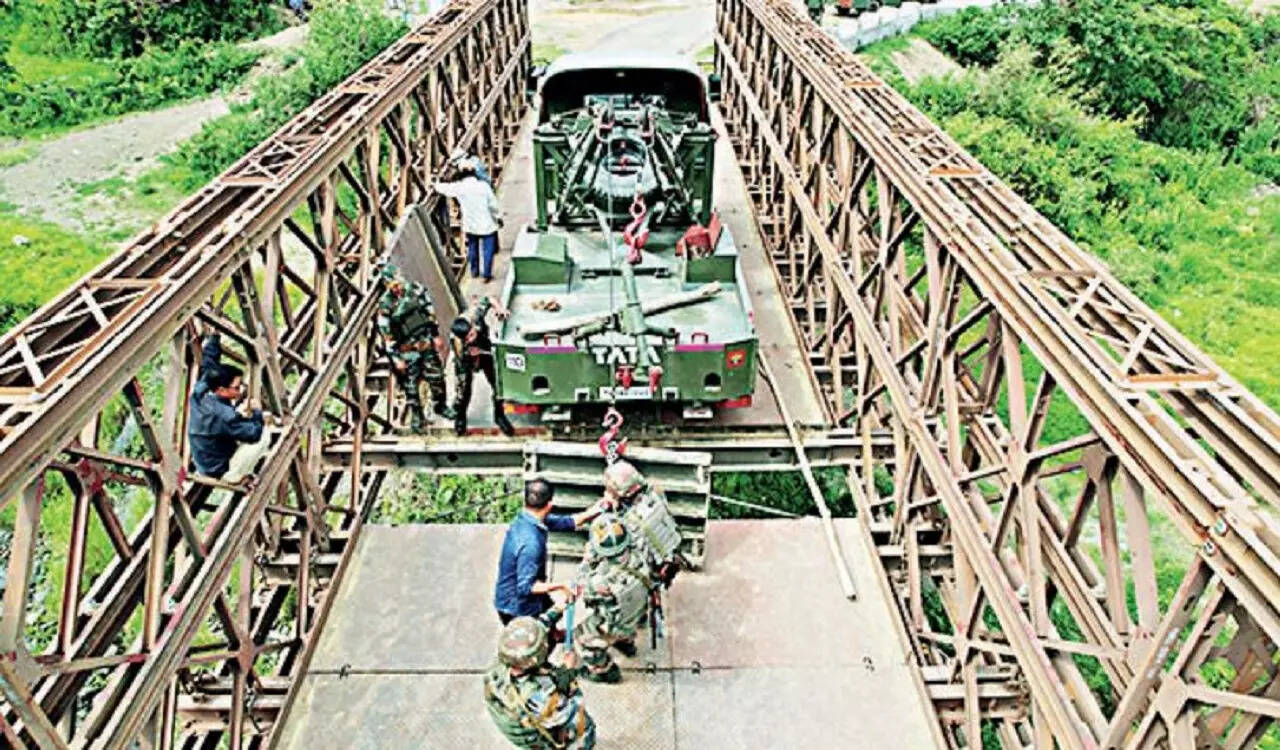Army intercepts messages, fears ‘likely use of human shield’ in Manipur attacks
