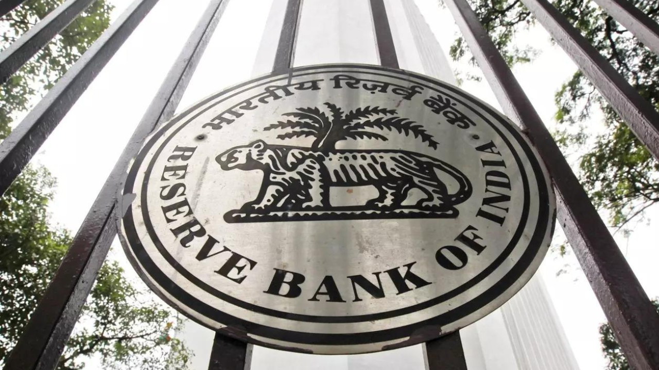 India’s growth momentum likely to be sustained in 2023-24: RBI