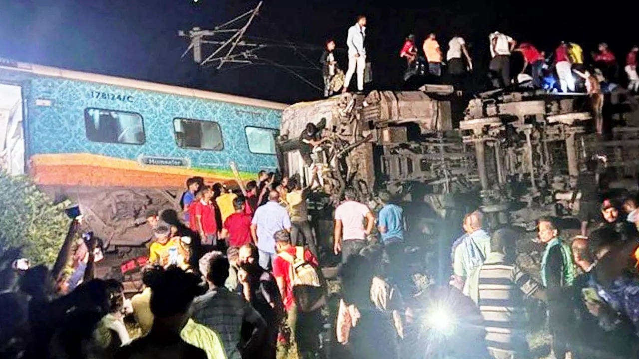 At least 50 killed, 350 injured in three­-train pile­-up in Odisha; govt announces compensation