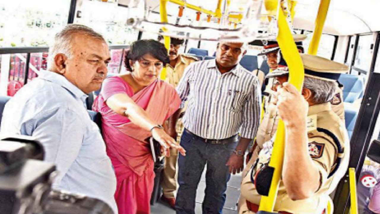 Women can travel for free up to 20km in neighbouring states: Karnataka CM | Bengaluru News – Times of India