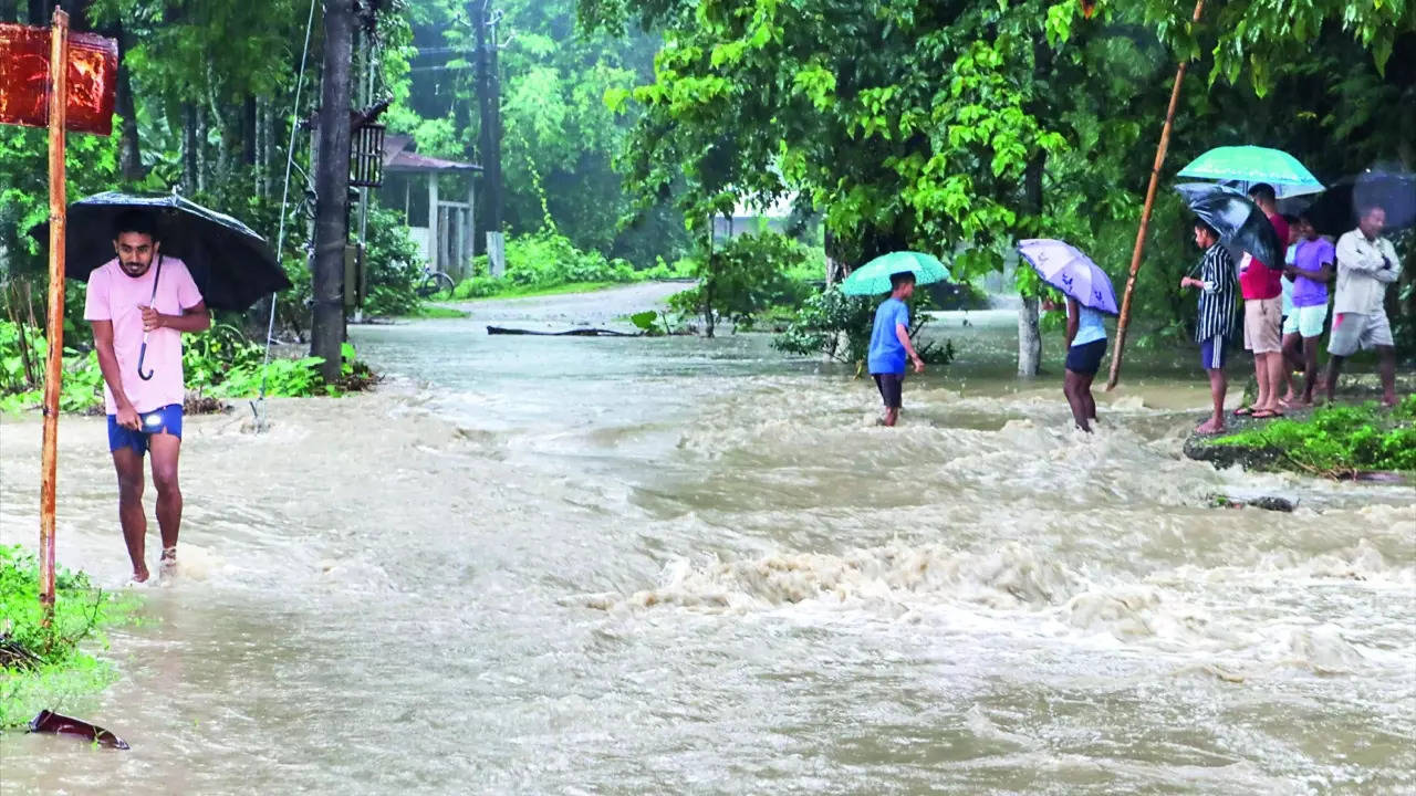 Assam Flood News: Army, IAF on alert as Assam floods worsen; 9,000 more hit | Guwahati News – Times of India