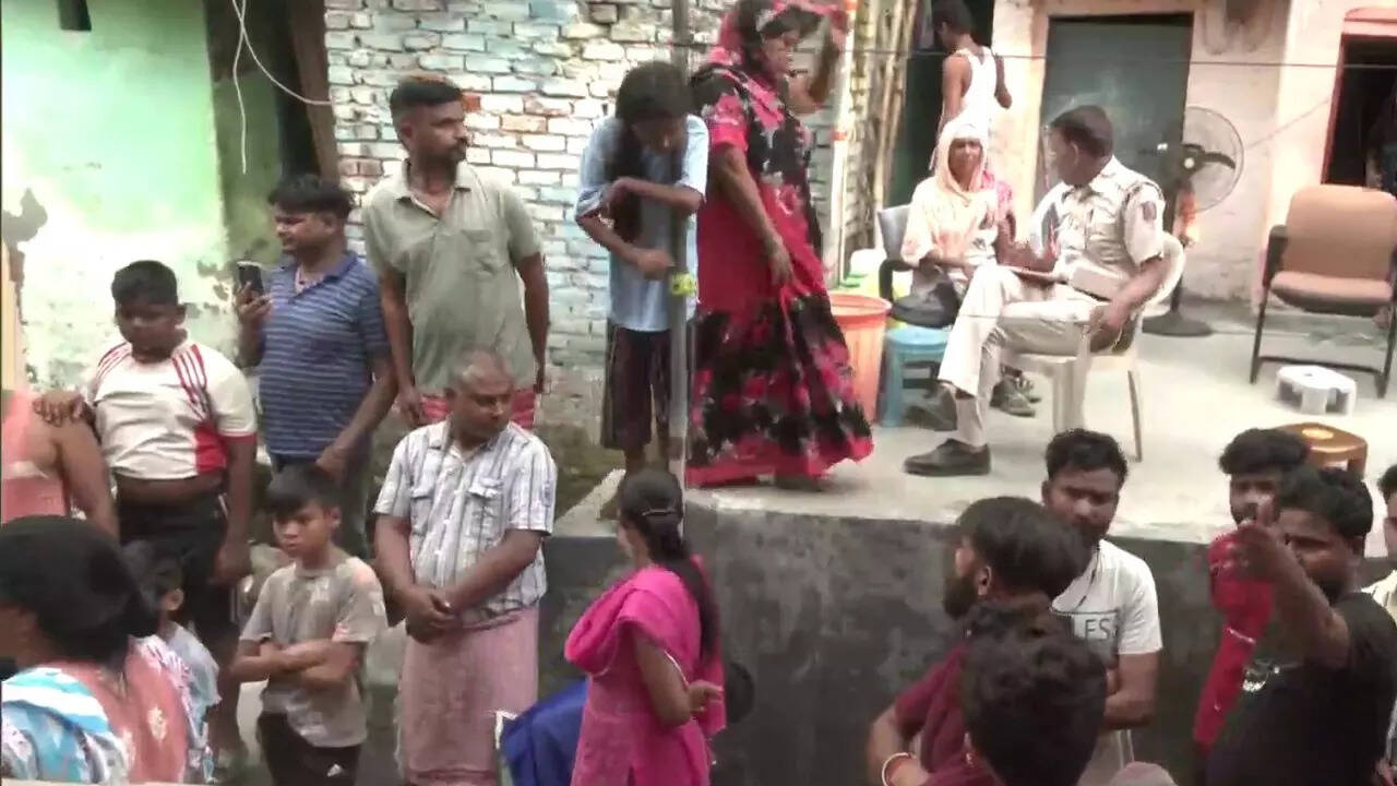 Two women shot dead by unidentified assailants in Delhi