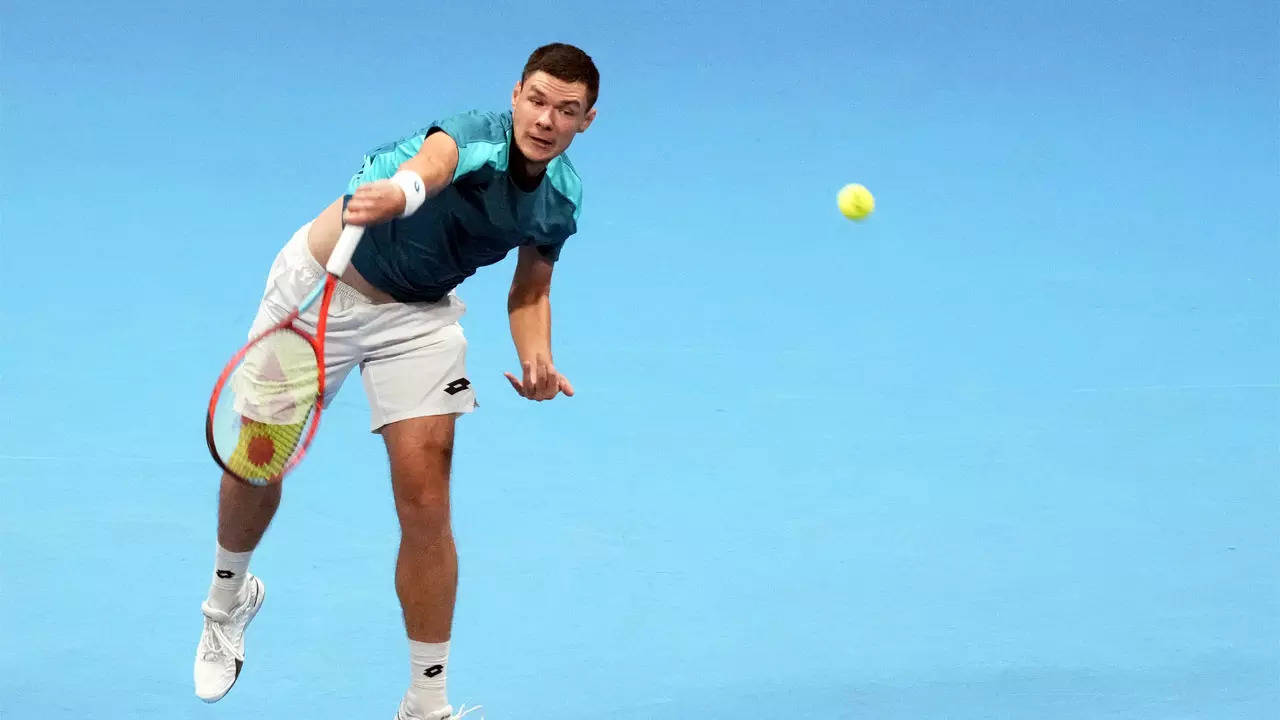 Polish tennis player Kamil Majchrzak banned for doping Tennis News
