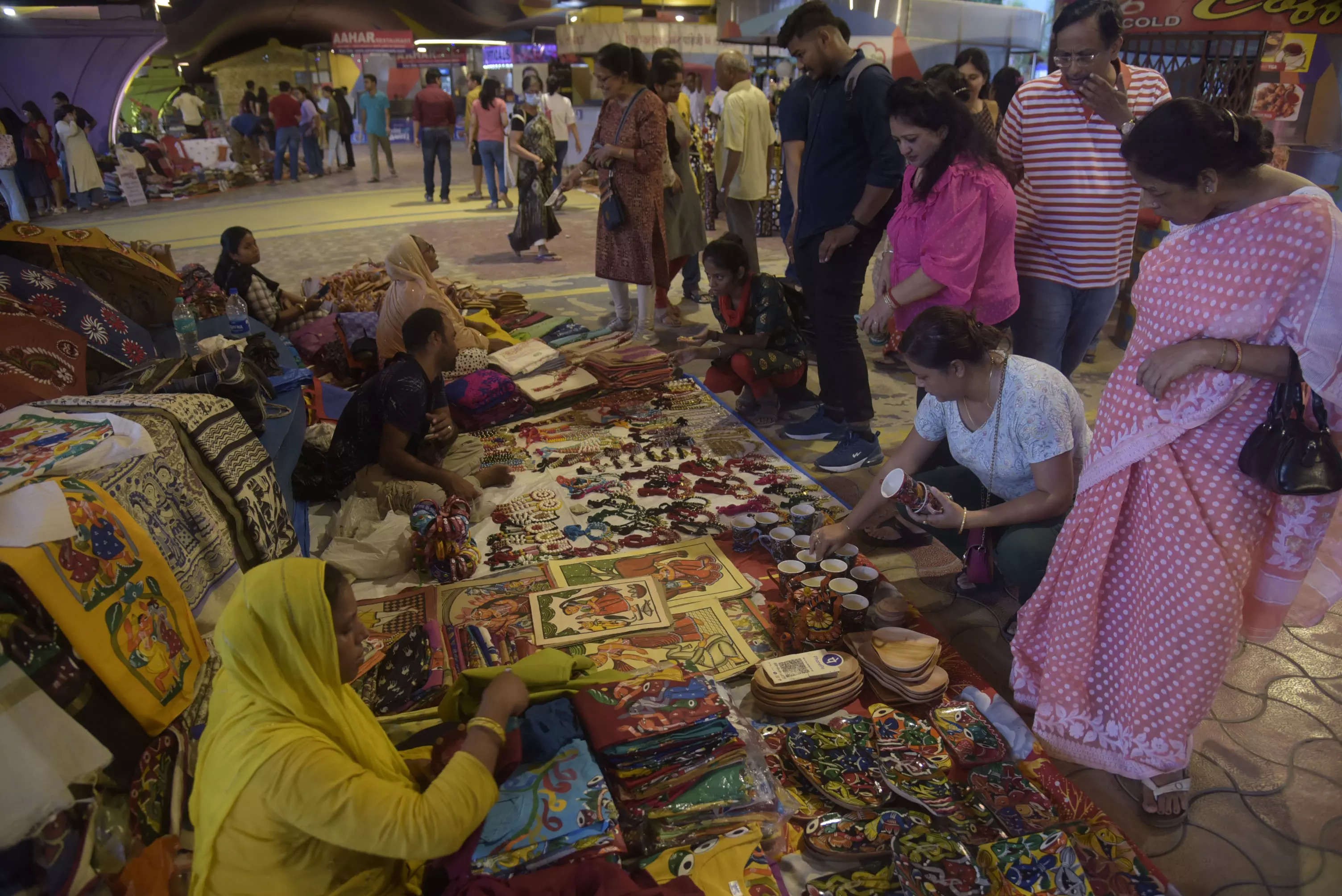 SEQUENCE COLOUR CHANGING BAG - Jaipur Handicrafts