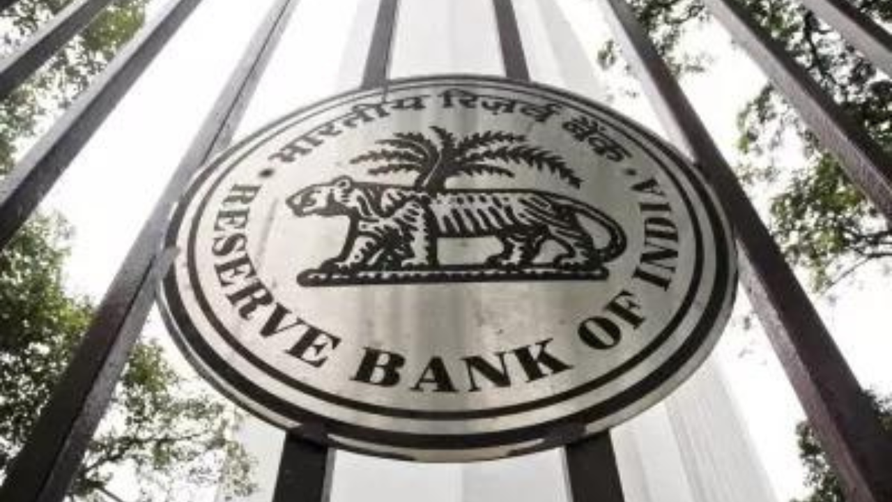 RBI allows Credit Suisse to keep India banking licence: Report