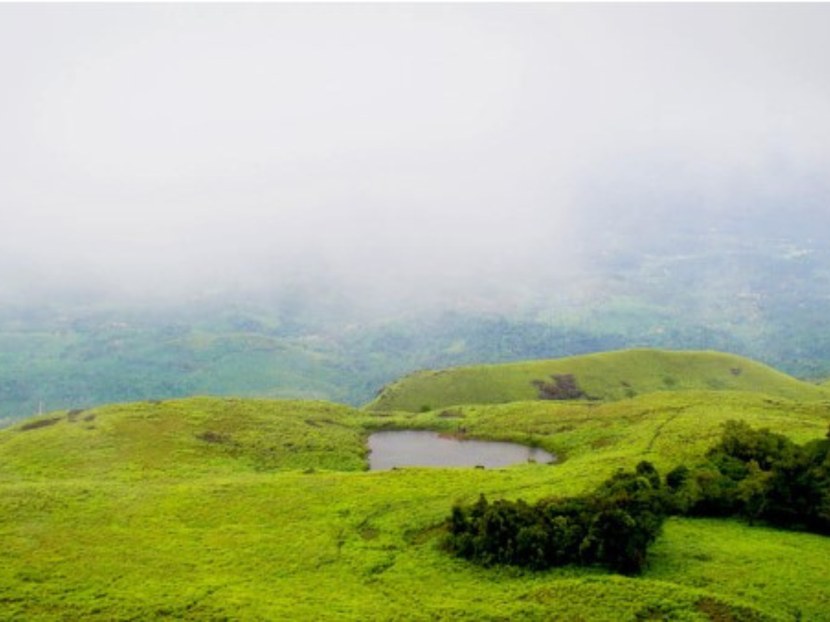 How about trekking to this lovely heart-shaped lake in Kerala?