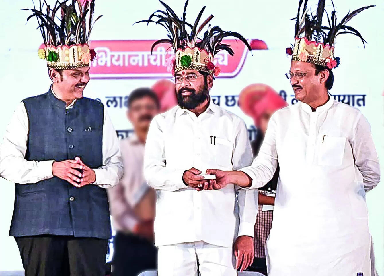 CM among 54 Maha MLAs to get notice on disqualification pleas