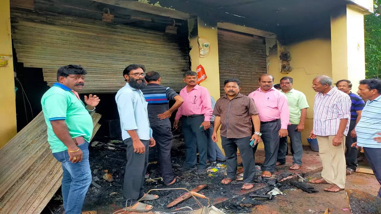 Karnataka rain: Shop damaged in lightning strike in Ullal | Mangaluru News – Times of India