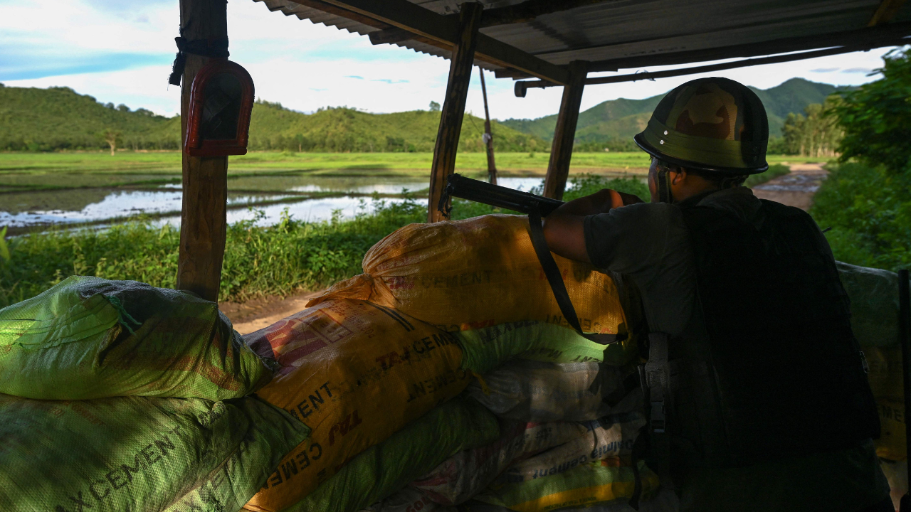 Govt plans counter-offensive for House battle on Manipur