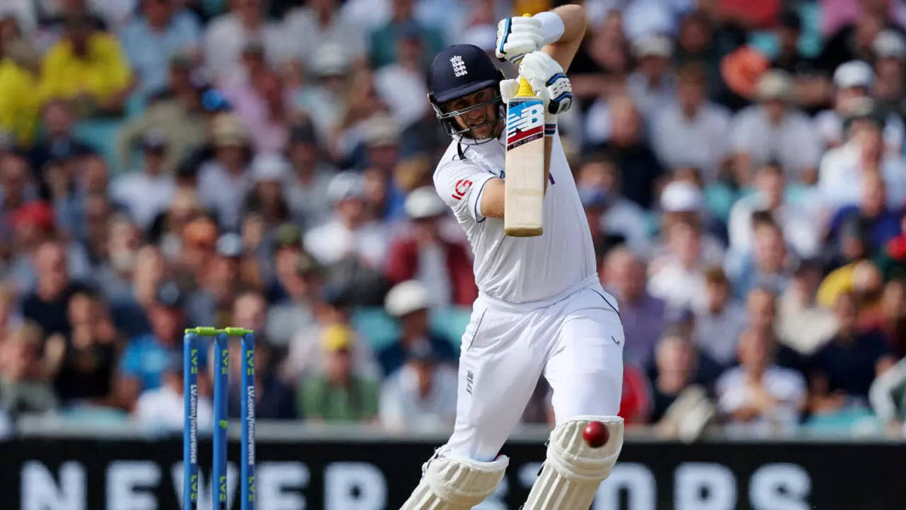 5th Test: Root leads run-spree as England press for Ashes-levelling win