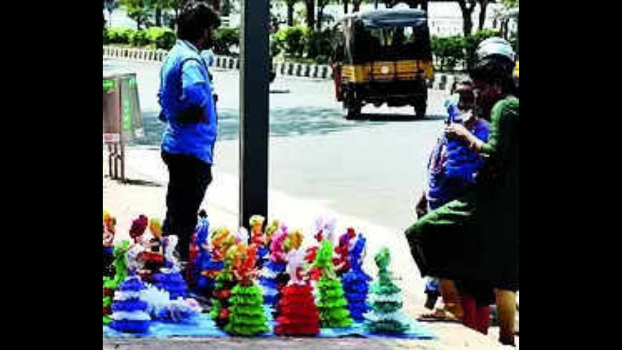 Encroachment clearance: 1.5k vendors in Bengaluru to hit the streets tomorrow | Bengaluru News – Times of India