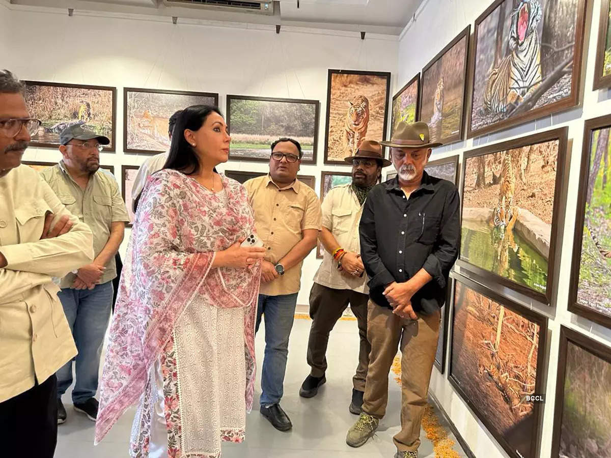 MP Diya Kumari at the Tiger Photograph Exhibition