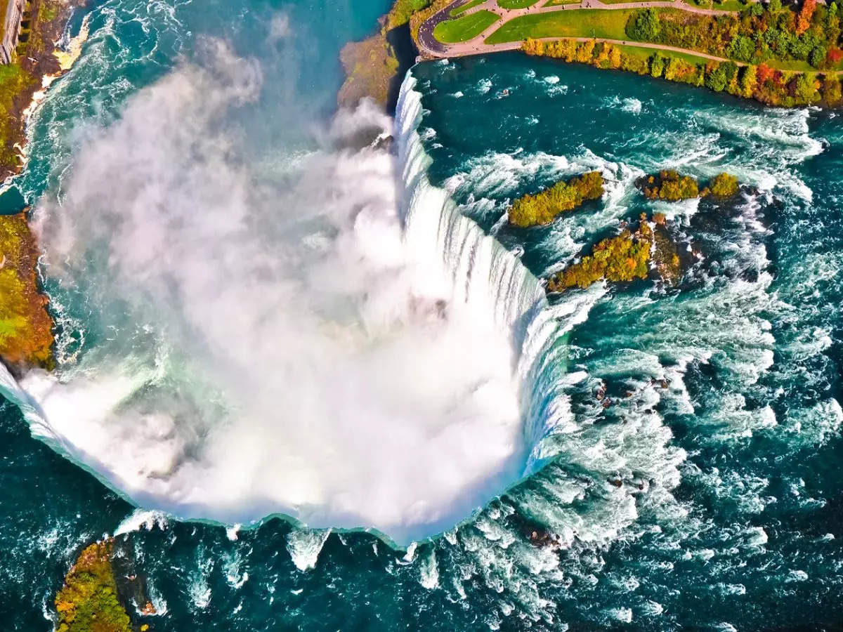 Unseen photos of the majestic Niagara Falls