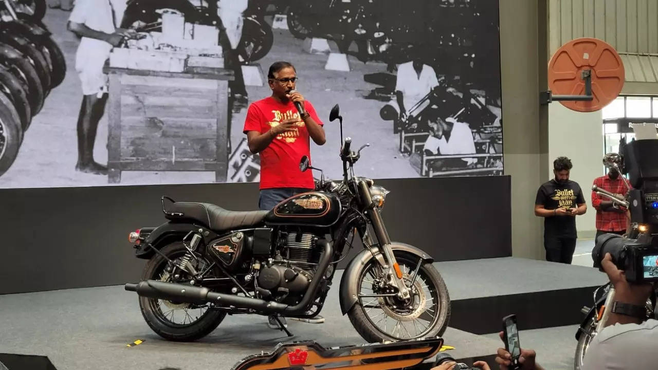 Royal enfield bullet standard deals 350 on road price