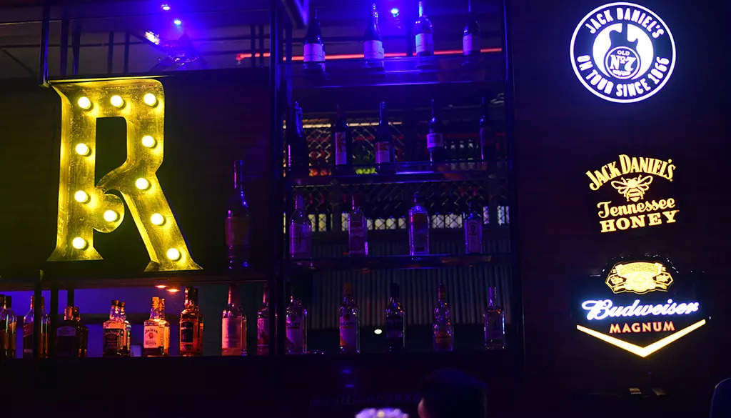 Unforgettable Bars and Nightclubs