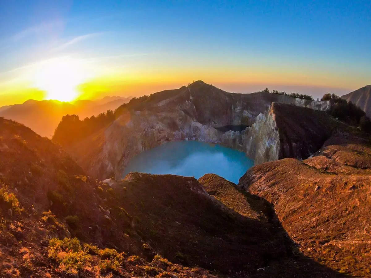 Exploring Mt. Kelimutu in Indonesia: Where nature paints three different coloured lakes
