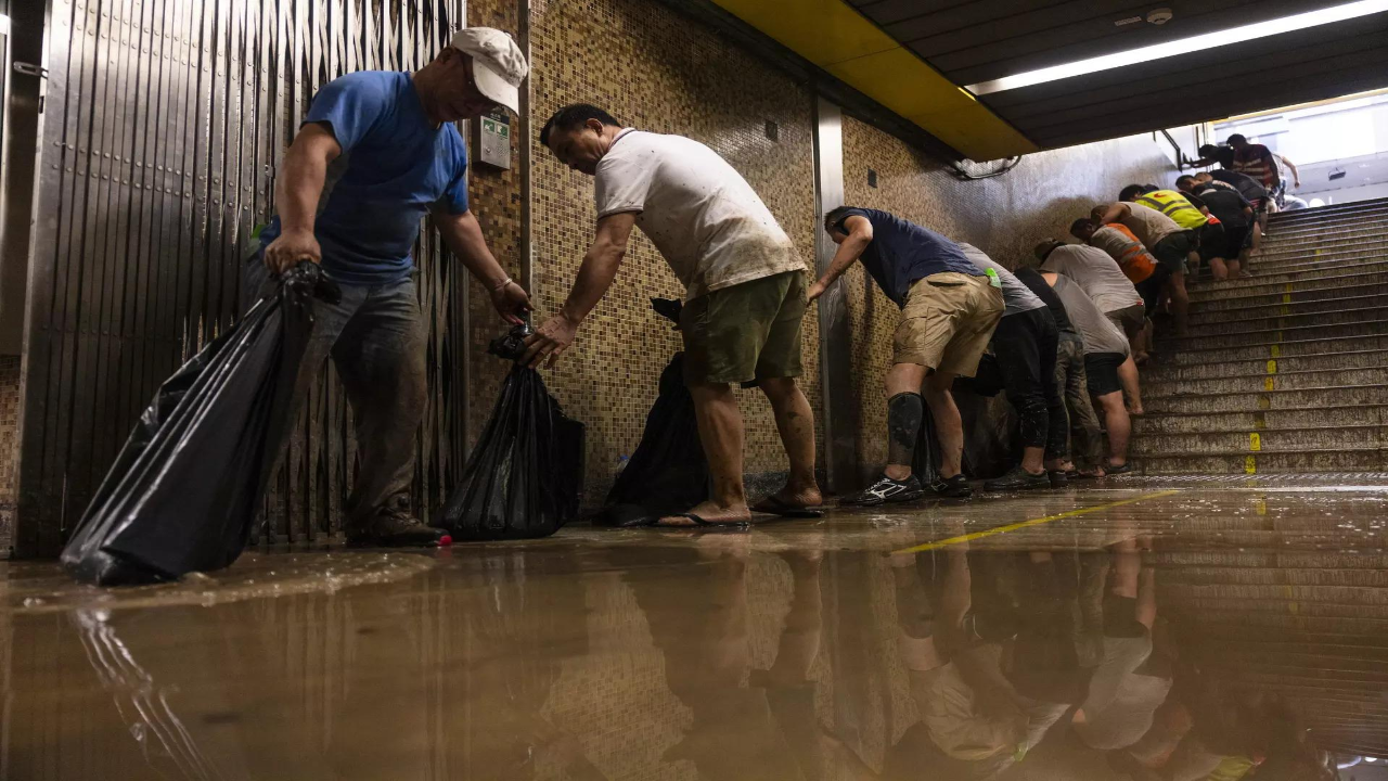 msid 103501985,imgsize 1444323 Two dead in Hong Kong amid extreme rain and flash floods that also struck southern China