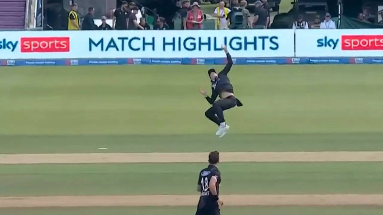 Watch Mitchell Santners one-handed mid-air screamer to dismiss Jonny Bairstow Cricket News