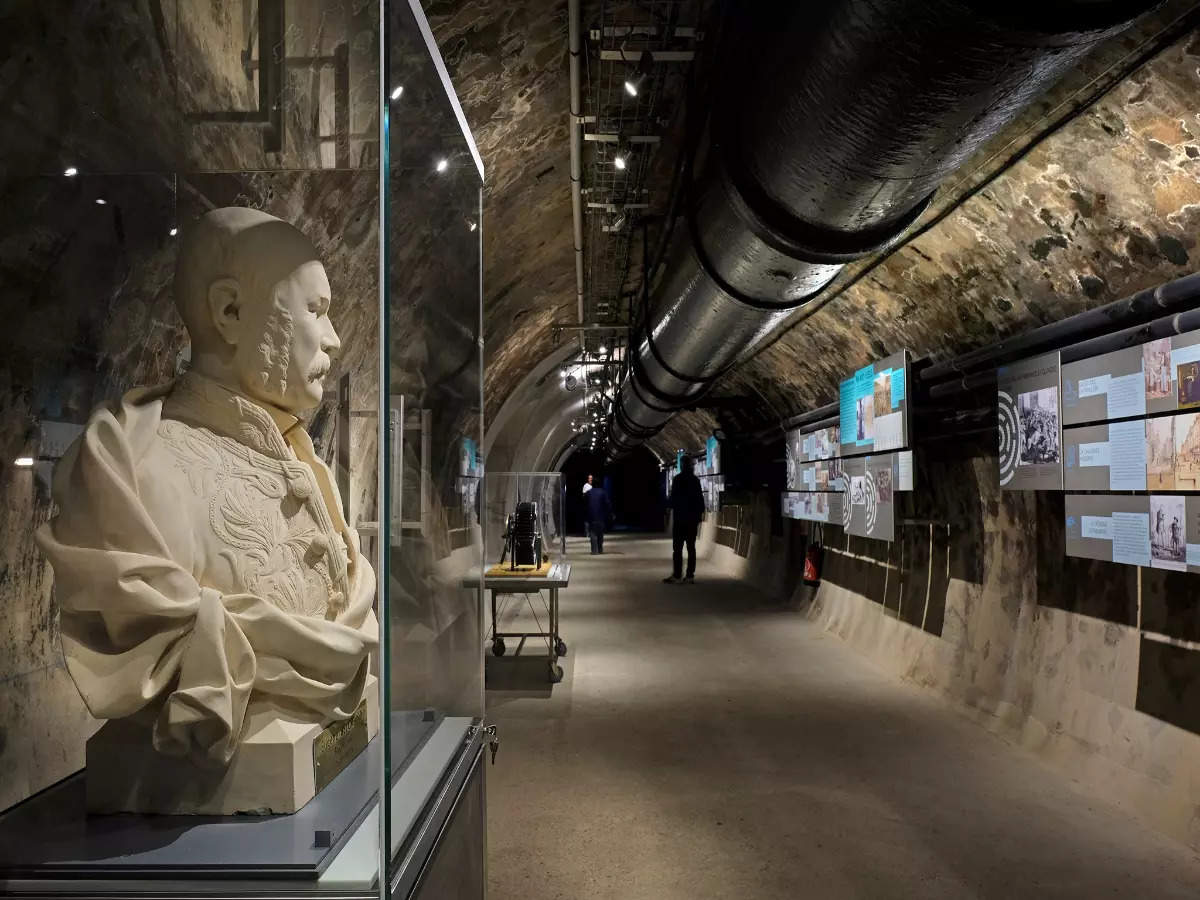 Exploring the mysteries of the Paris Sewer Museum