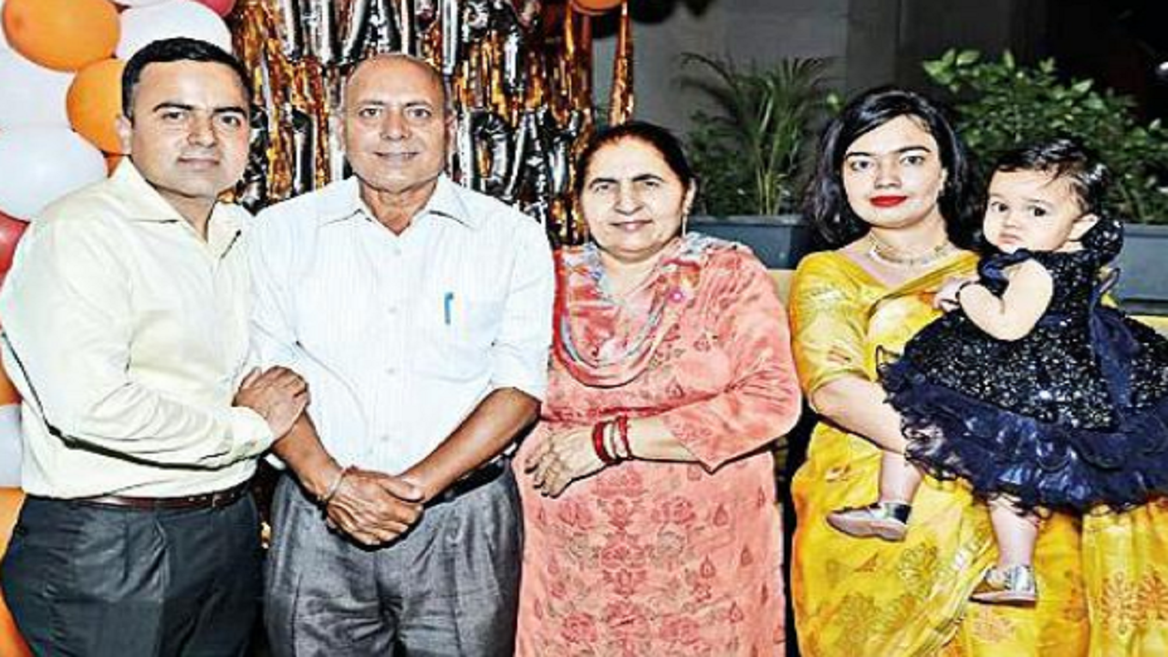 Will be home in Oct, Major martyred in Anantnag had told mom