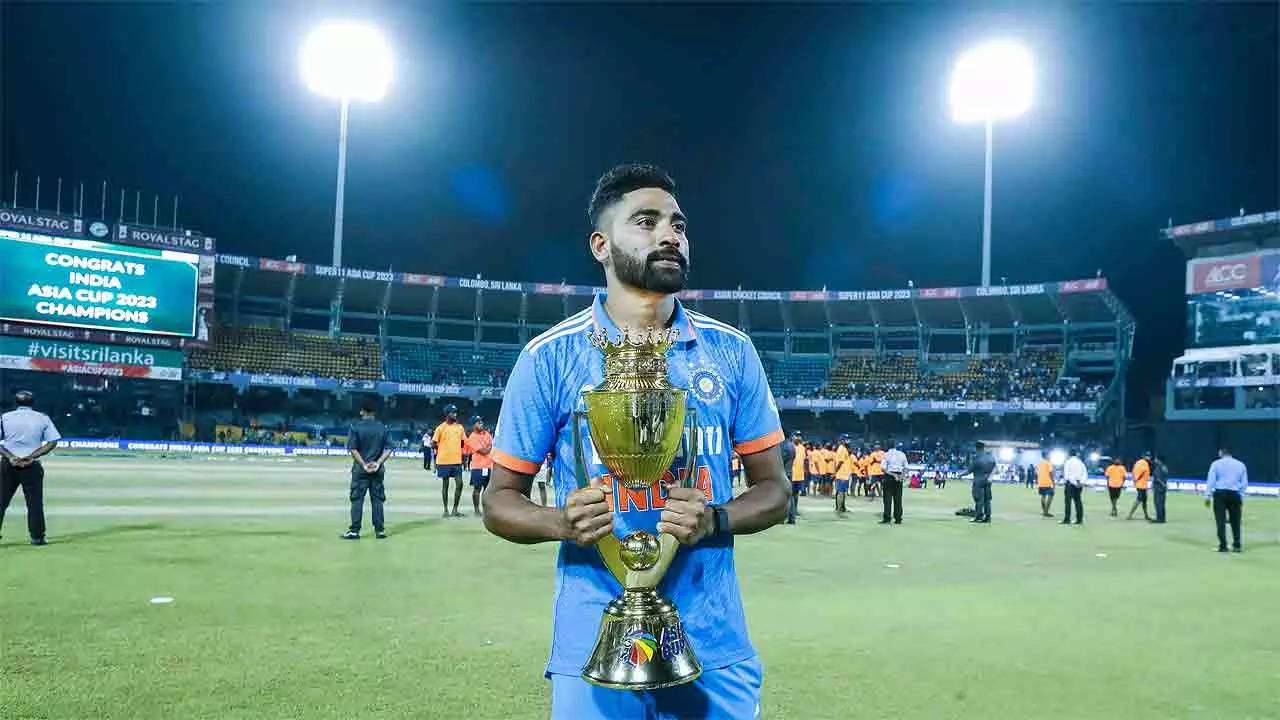 Mohammed Siraj with the Asia Cup trophy. (AP Photo)