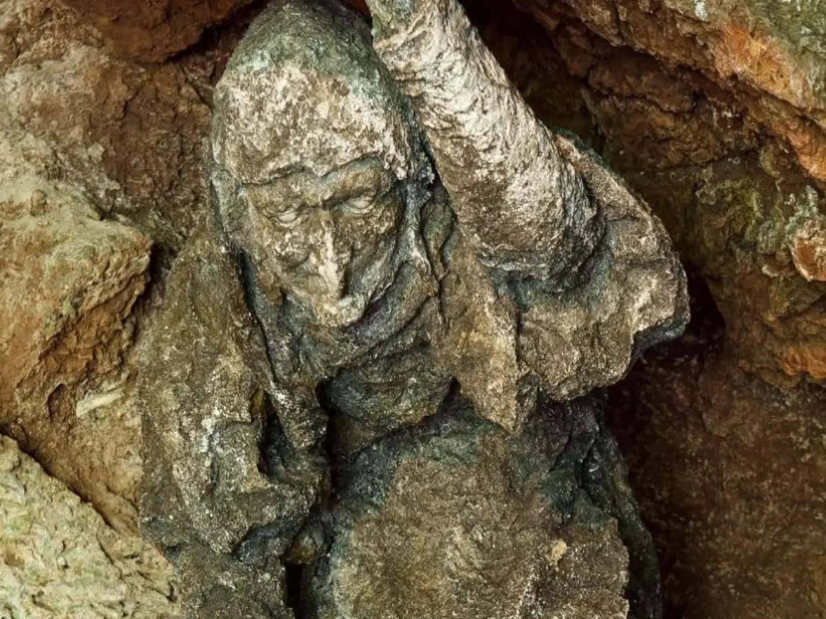 Objects turn to stone and more at Mother Shipton’s Cave and the Petrifying Well!