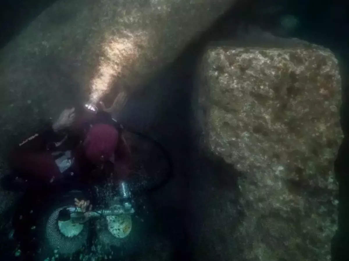 Egypt: Mysterious underwater city reveals sunken ancient temples and treasures