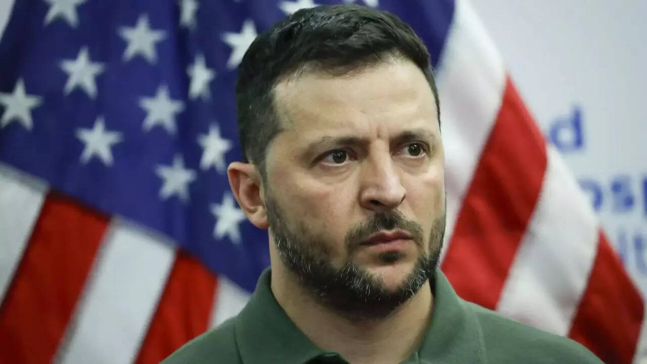 Ukraine's Zelenskyy visits close ally Canada after challenges on US trip