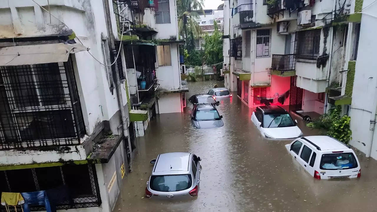 Nagpur Rains: Cloudburst? Several areas flooded in Nagpur | Nagpur News – Times of India