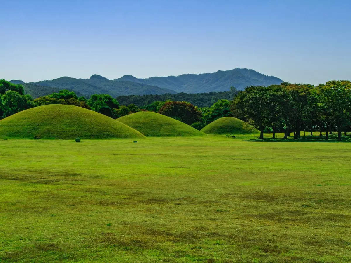 Secrets of Gaya Tumuli: South Korea's burial mounds of a lost kingdom