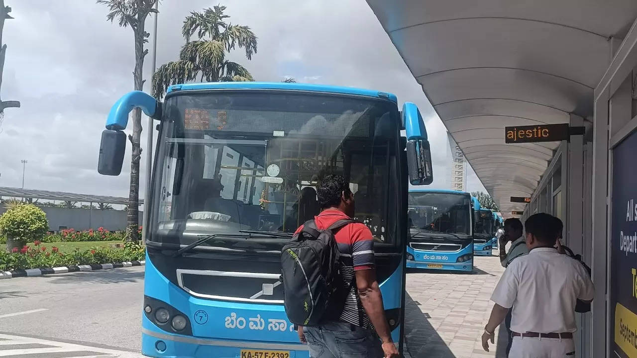 Bengaluru Bandh: Significant drop in footfall at major bus stands and metro stations – Times of India