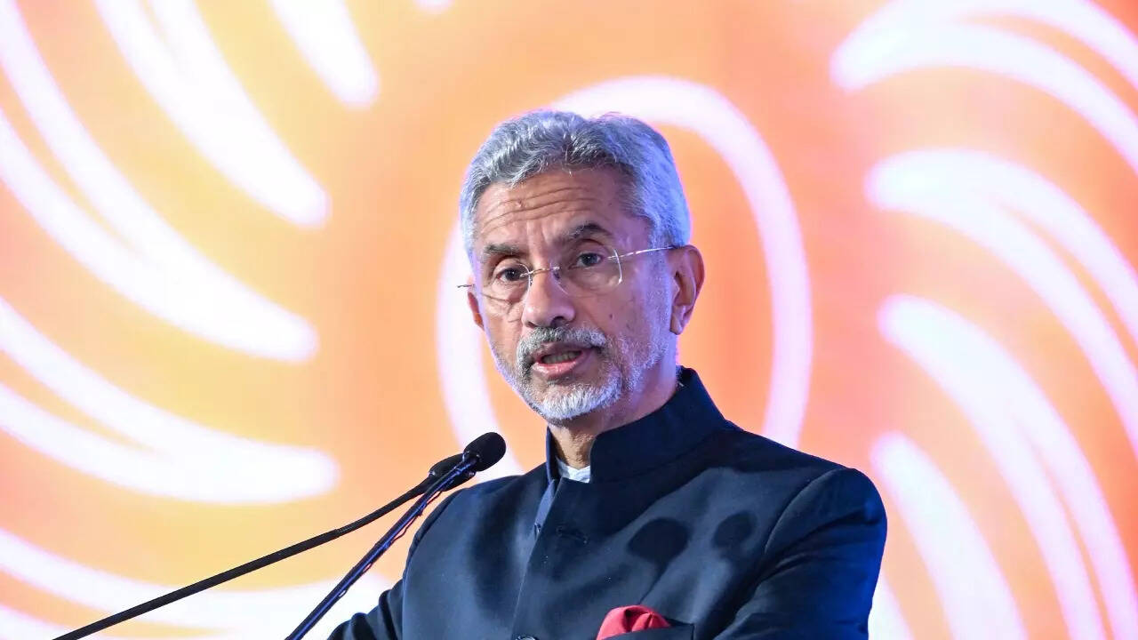 EAM Jaishankar &lsquo;secretly&rsquo; met Canadian counterpart, states report