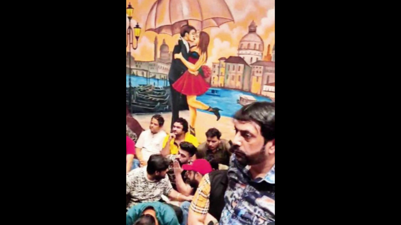High stakes! Police bust illegal casino at farmhouse in south Delhi