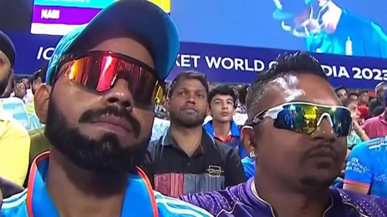 ODI World Cup: Virat Kohli, Sunil Narine’s doppelgangers spotted during England-Afghanistan match | Cricket News – Times of India