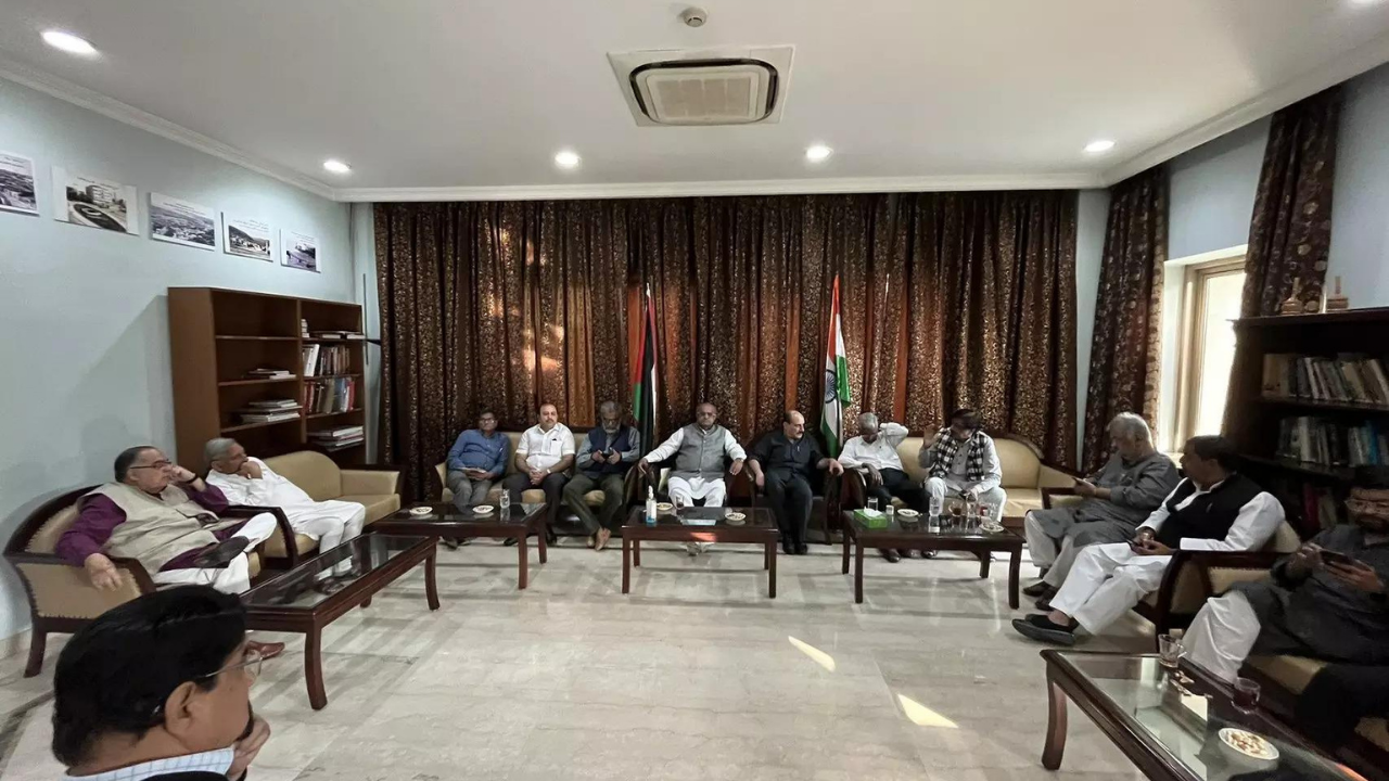 Oppn MPs meet Palestinian Ambassador to India (Photo/ IANS)