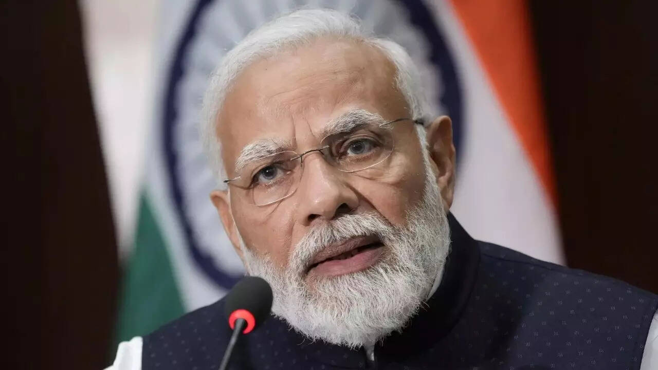 India should aim to send man on moon by 2040: PM Modi