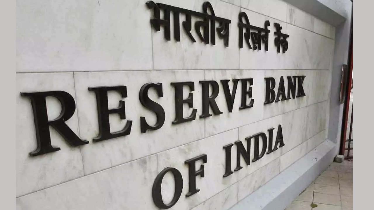 Banks: Banks disburse Rs 1,400 cr of loans below frictionless credit score platform: RBI ED