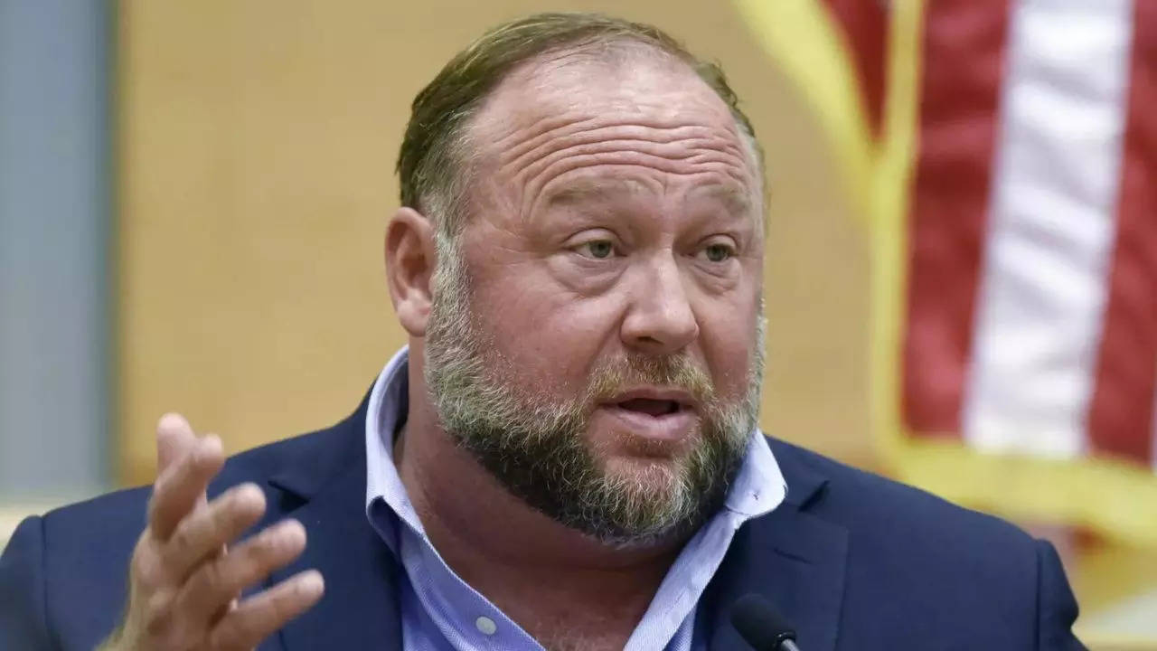 Conspiracy theorist Alex Jones took the witness stand to testify at the Sandy Hook defamation damages trial at Connecticut Superior Court, Waterbury (AP photo)
