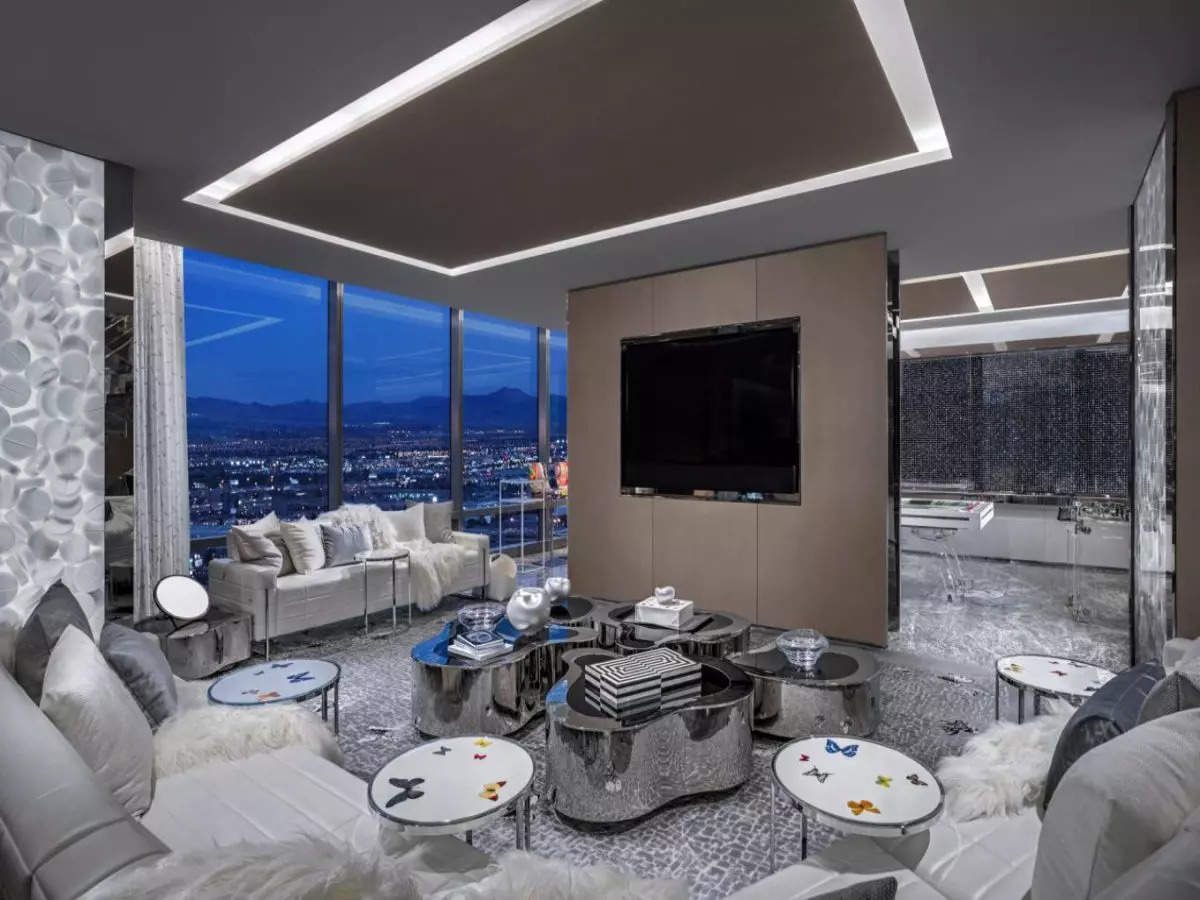 Inside the world's most expensive hotel room!