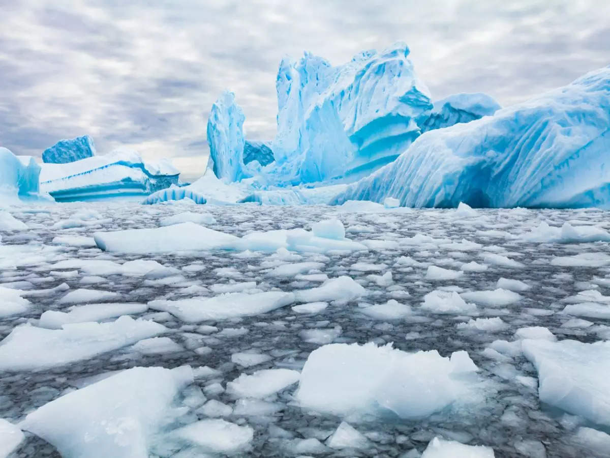 Antarctica: Ancient landscape discovered deep under ice