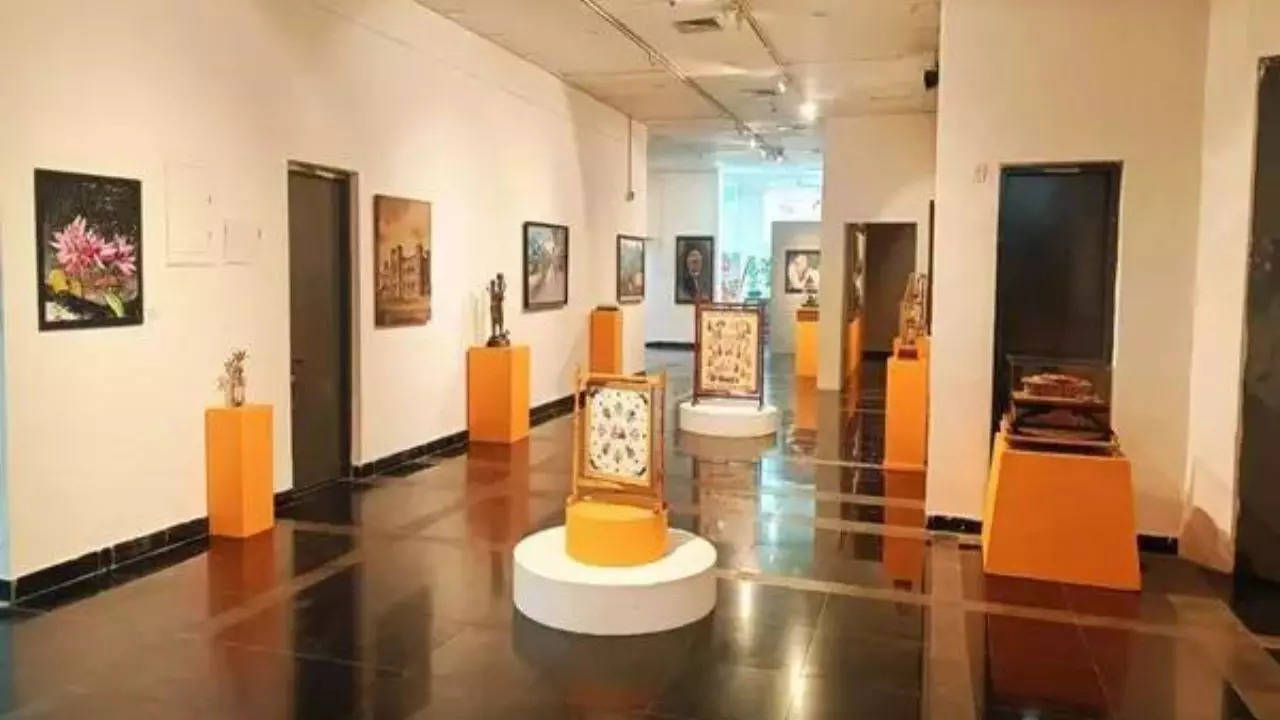 912 mementoes of PM Modi up for e-auction at NGMA (File Photo ANI)