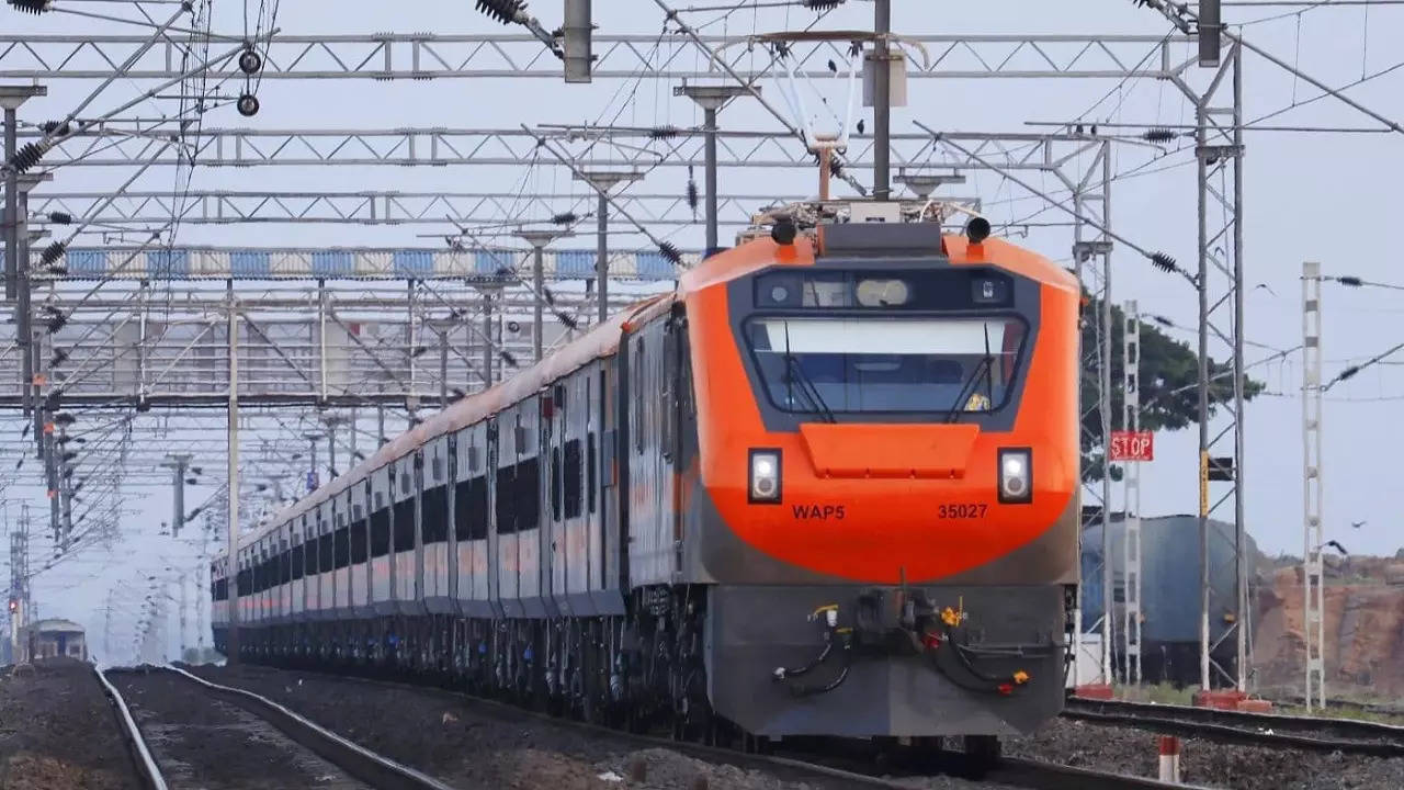 Vande Sadharan train arrives in Mumbai for trials | Mumbai News – Times of India