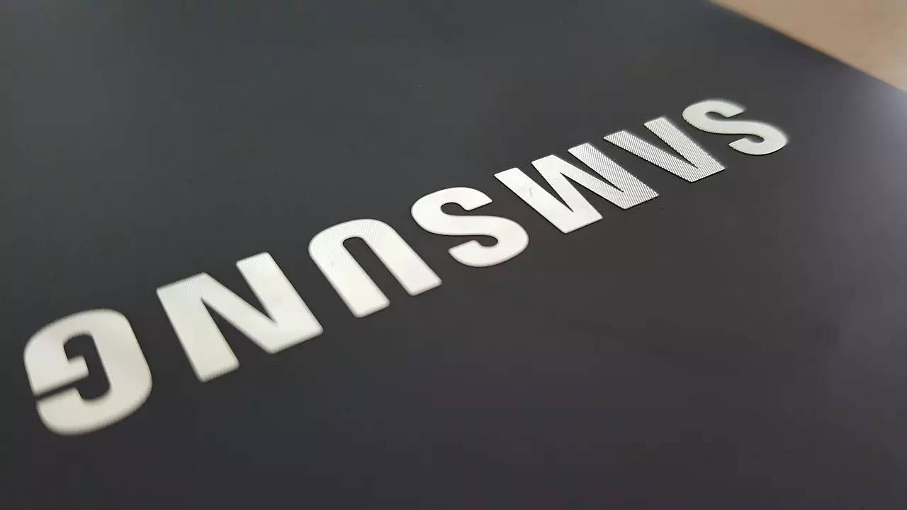 Samsung, Apple lead the cost as international smartphone market reveals indicators of restoration