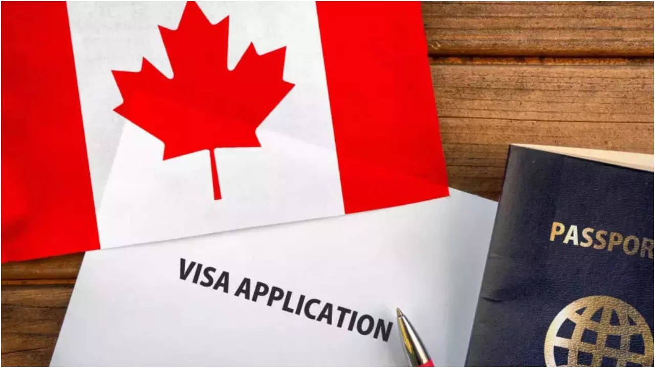 Why immigrants are leaving Canada in record numbers