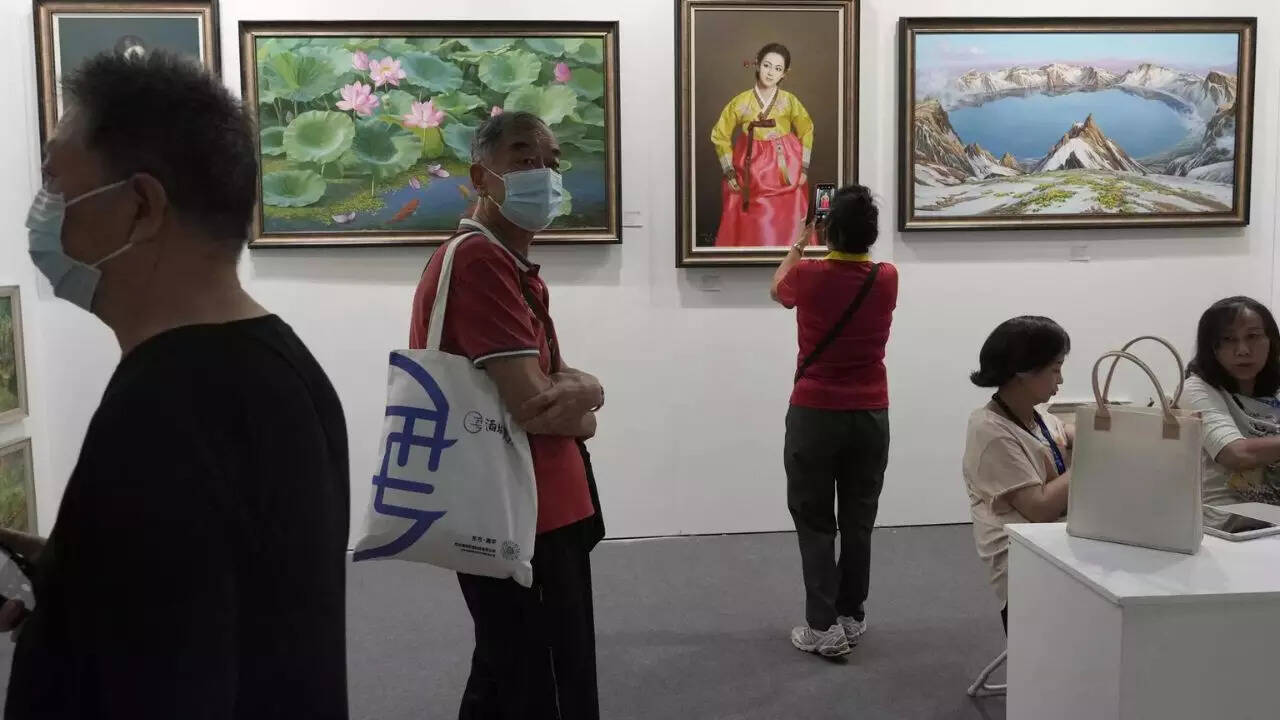 msid 104953536,imgsize 46718 North Korean art sells in China despite UN sanctions over nuclear programme