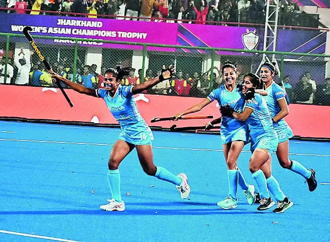 India dethrone Japan to win title