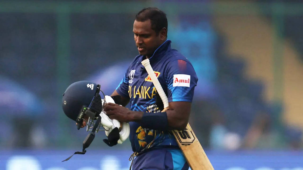 Mathews becomes first to be 'timed out' in international cricket