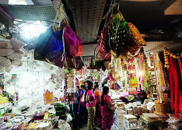 Jayanagar Vendors In Spot As Bbmp Set To Evict Them Today | Bengaluru News – Times of India