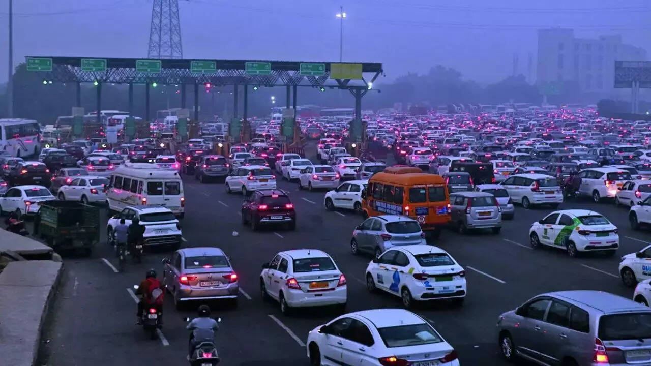 Restrictions on cabs likely to spell transport chaos across Delhi-NCR