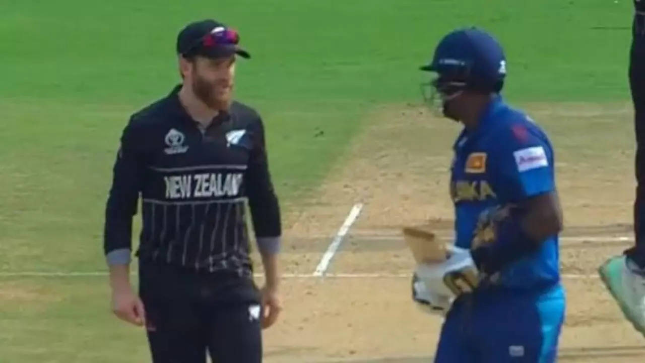 Watch: Witty Kane Williamson asks Angelo Mathews about his helmet strap throughout NZ-SL World Cup match | Cricket Information – Occasions of India